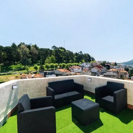 Atico 360º En El Centro De Con Terraza Y Vistas A Cies *